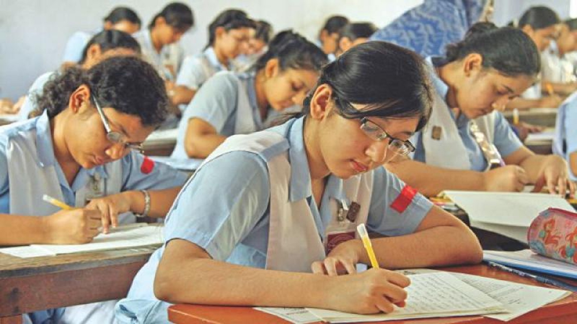 গোপালগঞ্জে বৃহস্পতিবারের এইচএসসি ও সমমান পরীক্ষা স্থগিত